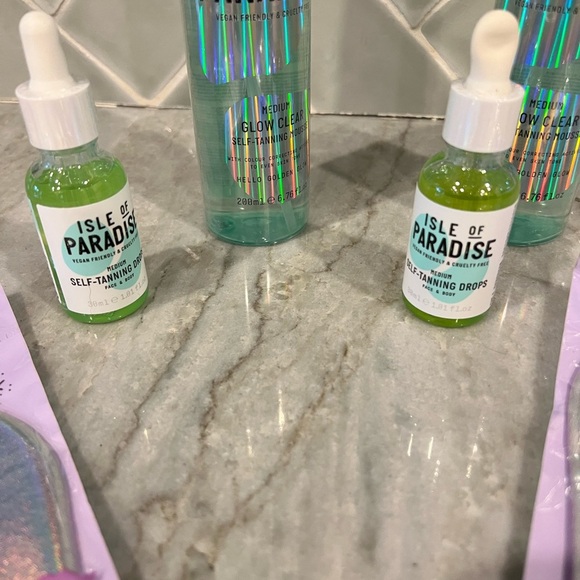 NWT SEALED Isle of Paradise Self-Tanning Mousse, Drops & Mitts Teenage Kids Gift - Picture 9 of 10